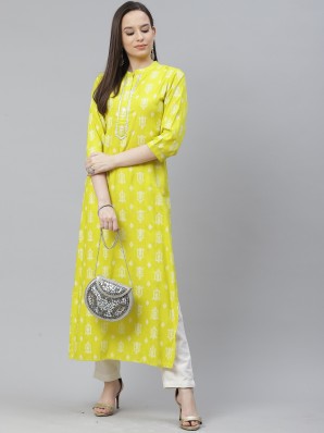 Designer Kurtis (डिजाइनर कुर्ती 