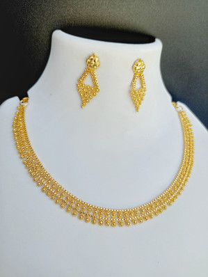 Long Gold Necklace Designs 