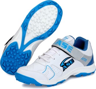 puma sports shoes for cricket