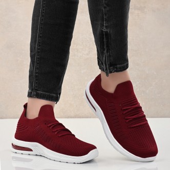 sports shoes for women's flipkart