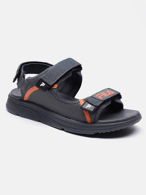 black fila sandals