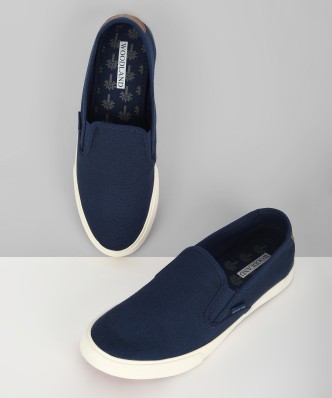 woodland shoes price flipkart