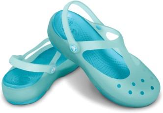 crocs for women flipkart