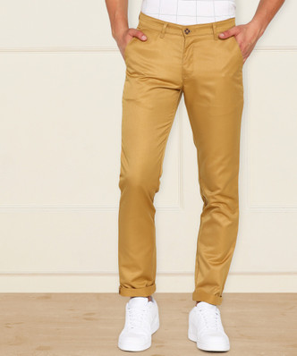 khaki pants