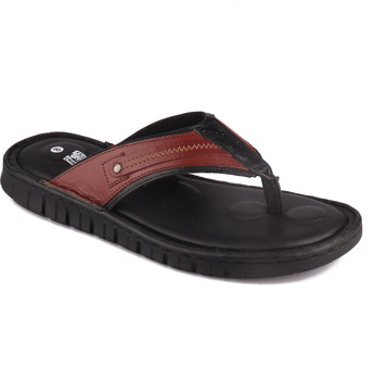 RED CHIEF Women Black, Brown Sandals 