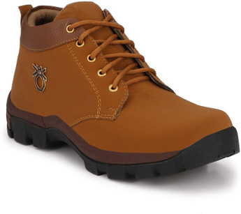 Bucik Synthetic Leather Lace-Up Casual 