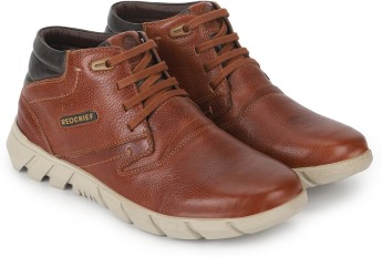 red chief chukka boots