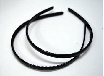 black hair band