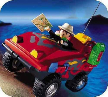 playmobil amphibious vehicle