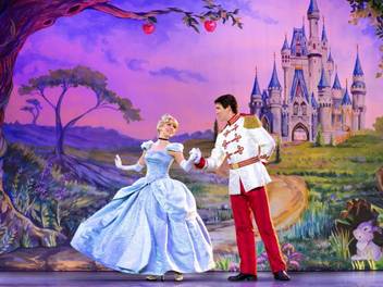 Ravgar Disney Princess And Prince Charming Fantasy World Canvas