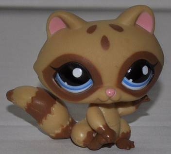 Littlest Pet Shop Raccoon 1682 Brown Blue Eyes Retired
