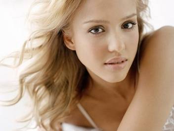 Ananyadesigns Wall Poster Celebrity Jessica Alba Actresses Paper