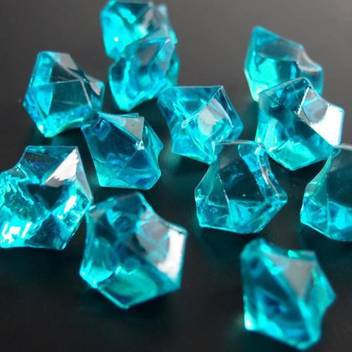 Day Fake Clear Ice Cubes Crystals Gemstones Decorative Glass