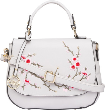 globus sling bags