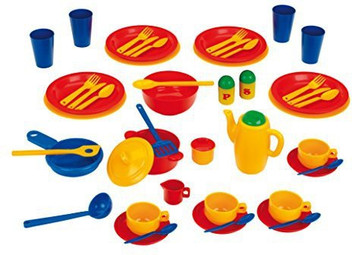 emma playing kitchen set