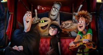 Akhuratha Movie Hotel Transylvania 2 Dracula Wayne Mavis Jonathan