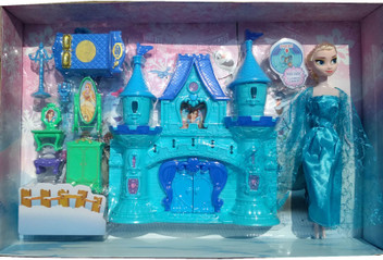 frozen castle dollhouse