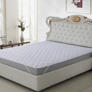 La Verne Elastic Strap King Size Waterproof Mattress Protector Price In India Buy La Verne Elastic Strap King Size Waterproof Mattress Protector Online At Flipkart Com