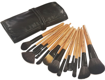 makeup brushes in store
