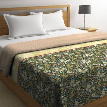 Portico New York Geometric King Comforter