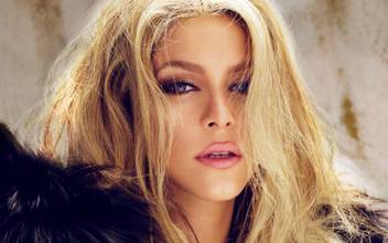 Shakira Fine Quality Wall Poster Paper Print Quotes Motivation Posters In India Buy Art Film Design Movie Music Nature And Educational Paintings Wallpapers At Flipkart Com