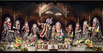 Model No 1111 Radha Krishna Mayapur Dhaam Wallpaper 12x24 Size