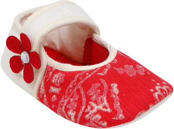 pretty original baby shoes