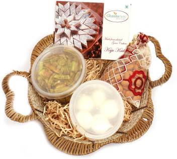 Ghasitaram Gifts Rasgullas Kaju Katli Palak Chips And Almonds Pouch Combo Price In India Buy Ghasitaram Gifts Rasgullas Kaju Katli Palak Chips And Almonds Pouch Combo Online At Flipkart Com Poslednie tvity ot punjabi ghasitaram halwai (@p_ghasitaram). flipkart