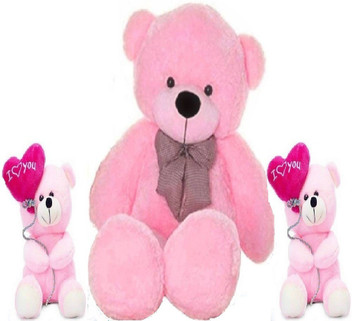 two cute teddy bears in love