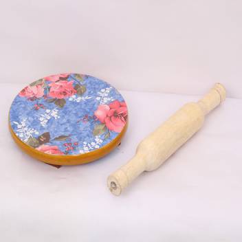 Stunning Arts Chakla Belan Rolling Pin Board Price In India Buy Stunning Arts Chakla Belan Rolling Pin Board Online At Flipkart Com