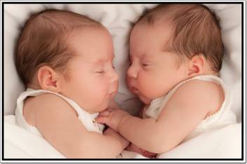 Athah Poster Twins Baby Poster Paper Print 12 Inch X 18 Inch Rolled Paper Print Decorative Posters In India Buy Art Film Design Movie Music Nature And Educational Paintings Wallpapers At Flipkart Com