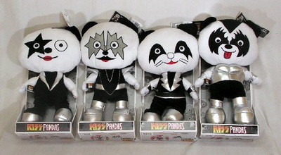 

Street Players Complete Set Of 4 Kiss Pandas(Multicolor)