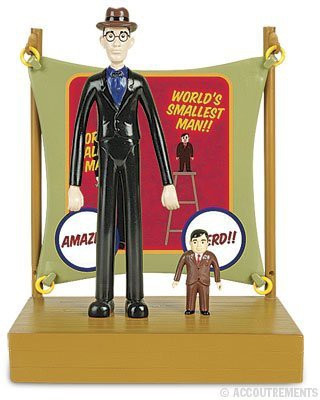 

Accoutrements Li'L Sideshow World'S Tallest Man And World'S Smallest Man(Multicolor)