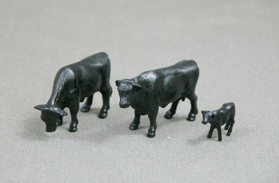 

ERTL Black Angus Cows (Pkg Of 25) 164 Scale(Black)