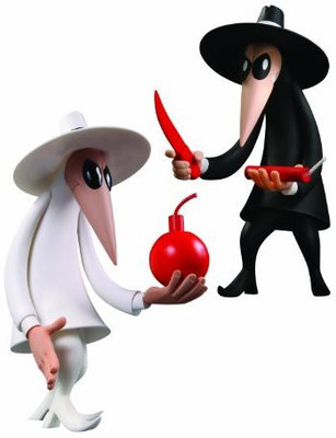 

DC Comics Direct Mad Vinyl Spy Vs Spy 2Pack(Multicolor)