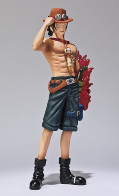 

Bandai Tamashii Nations One Piece White Beard Pirates Chozoukei(Multicolor)