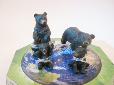 

Wild Republic Eco Dome Bear Family Realistic 4 Piece Animal Set(Multicolor)