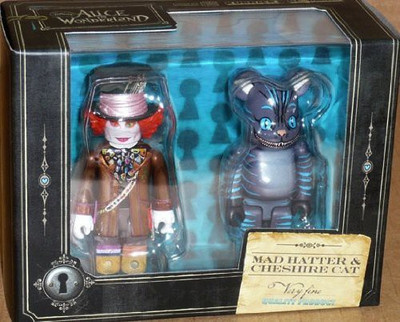 

Medicom Alice In Wonderland: Mad Hatter Kubrick and Cheshire Cat Bearbrick Set(Multicolor)