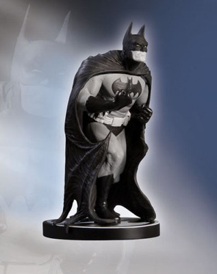 

DC Comics Batman Black And White Ethan Van Sciver Statue(Multicolor)