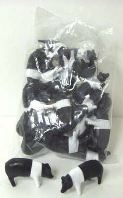 

ERTL Hampshire Pigs (Pkg Of 25) 164 Scale(Multicolor)