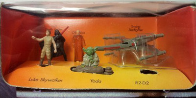 Micro Machines Star Wars Planet Dagobah Playset(Multicolor)