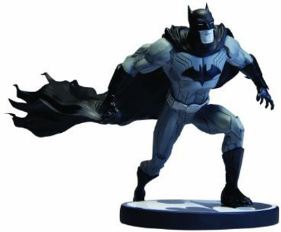 

DC Comics Direct Batman Black And White Jim Lee The New 52 Statue(Multicolor)