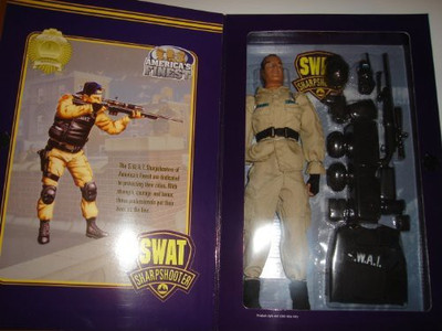 

Ultimate Soldier America'S Finest Swat Sharpshooter 12" Box Set(Multicolor)