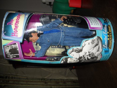 

exclusive toys The Honeymooners Ralph Kramden Collectors Series(Blue)