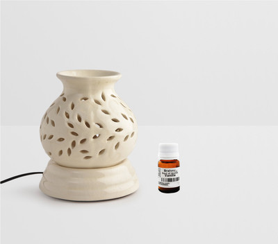 

Brahmz Vanilla Aroma Oil, Diffuser Set(10 g)