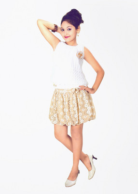 

Hey Baby Girls Party(Festive) T-shirt, Multi colour