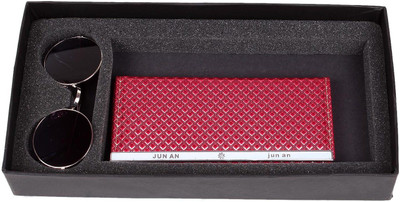 

Babes A Gift Set Clutch Men's Combo