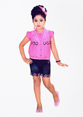 

Hey Baby Girls Party(Festive) T-shirt, Pink