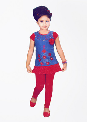 

Hey Baby Girls Party(Festive) T-shirt, Red