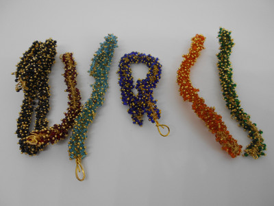 

Naarilok Loreals of ascorted Colors 100gms